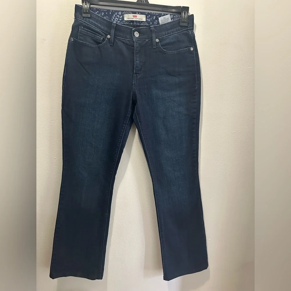 Levi’s Women’s Perfect Waist 525 Bootcut Jeans Dark Wash Blue Size 6 M